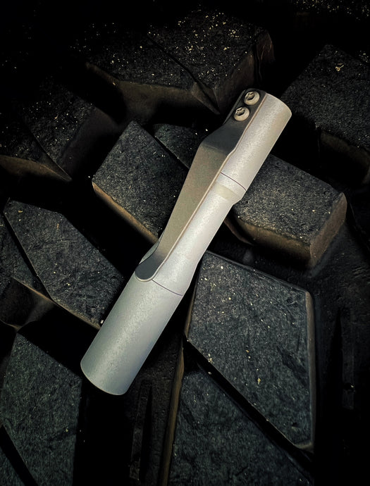 Stonewashed Aluminum Click