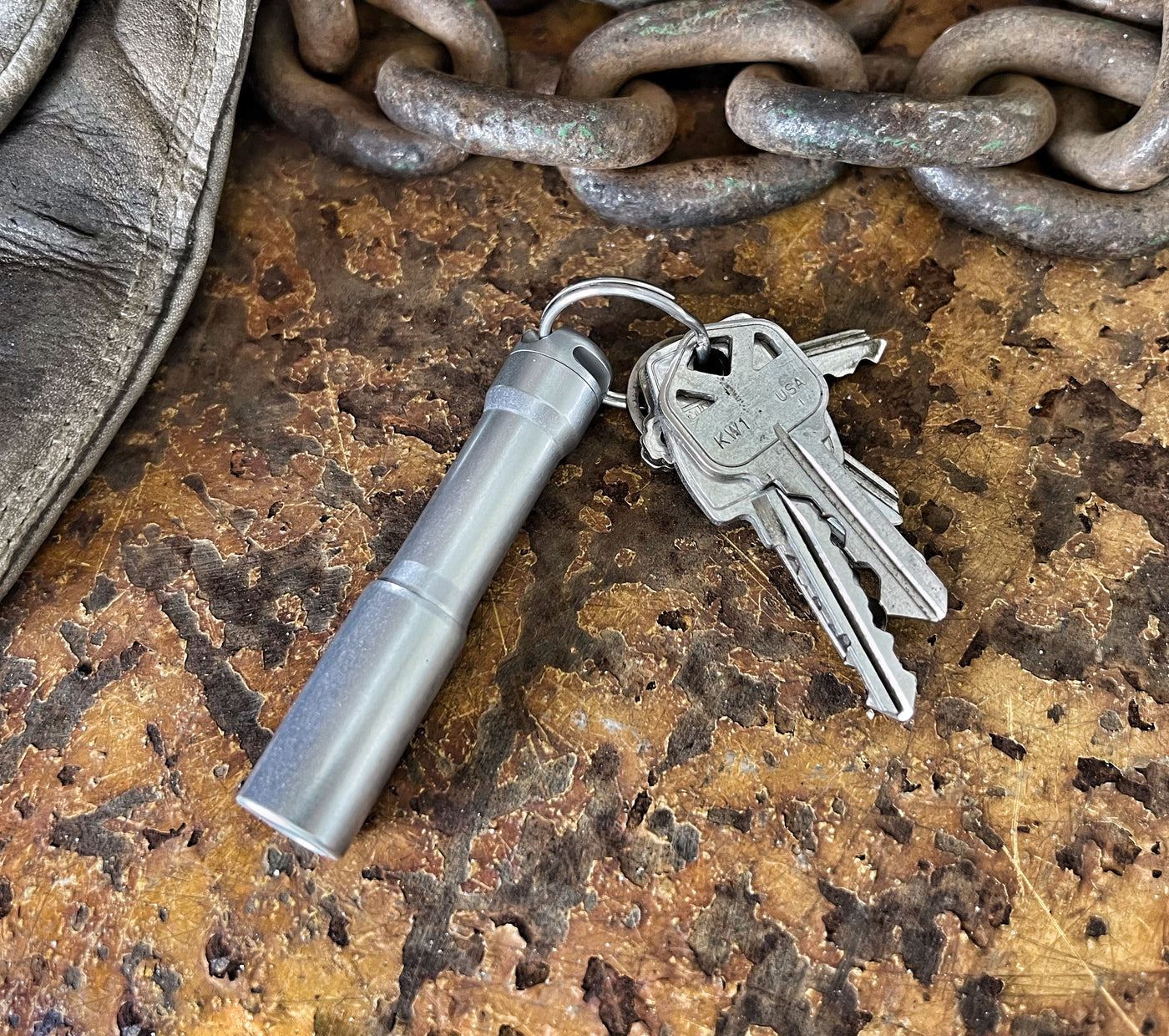 Tumbled Aluminum Atom