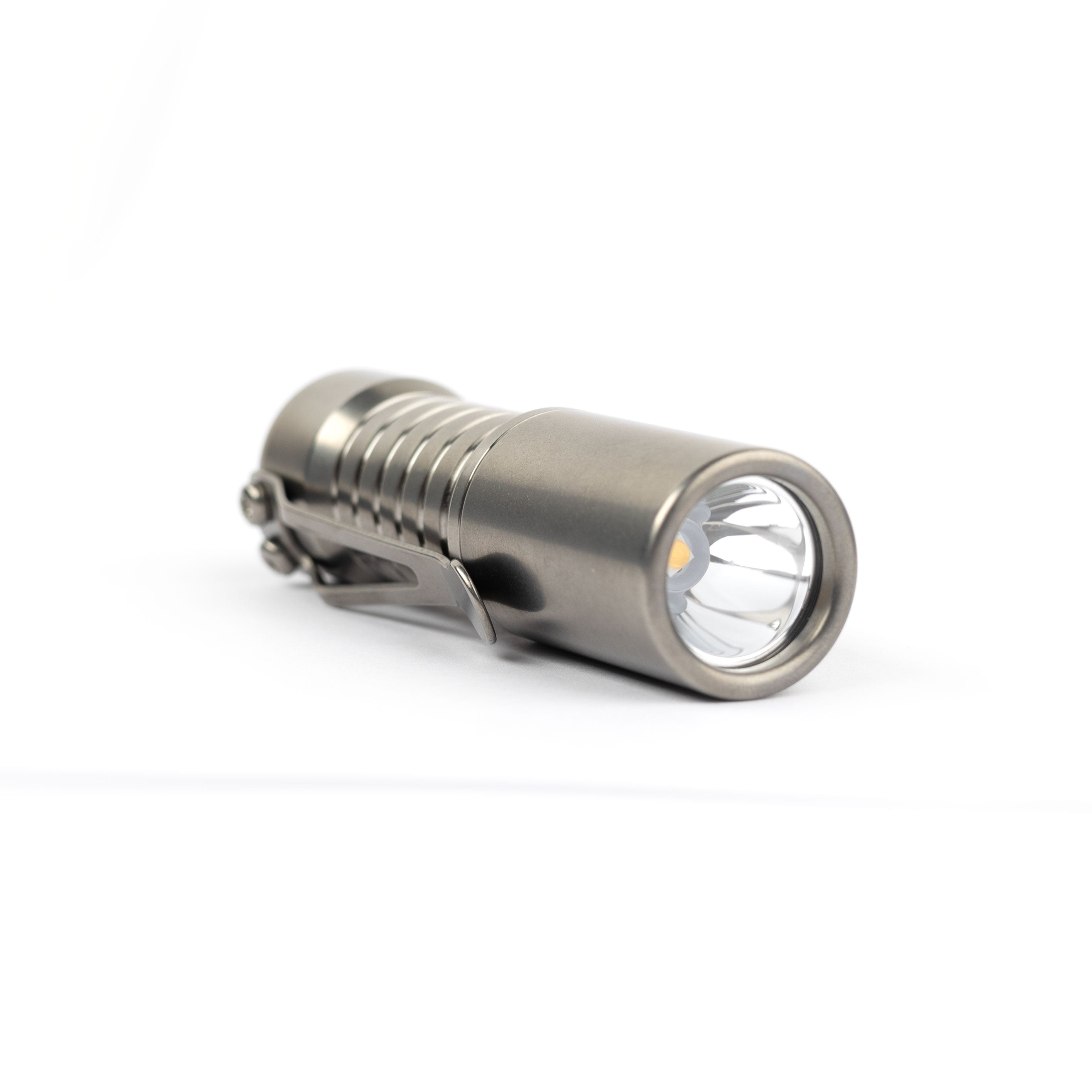Machined Titanium Groovy Arcadian – CWF Custom Flashlights